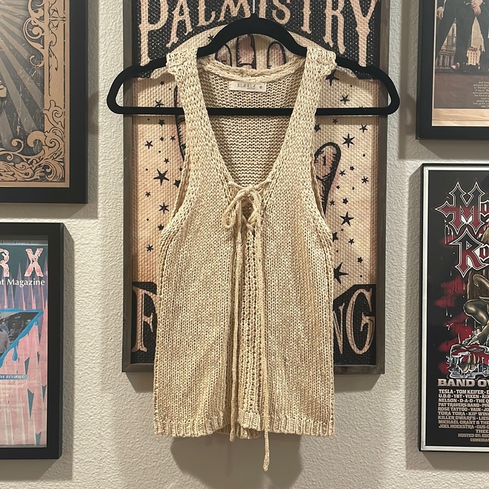 ILLA ILLA Crochet tank top!!